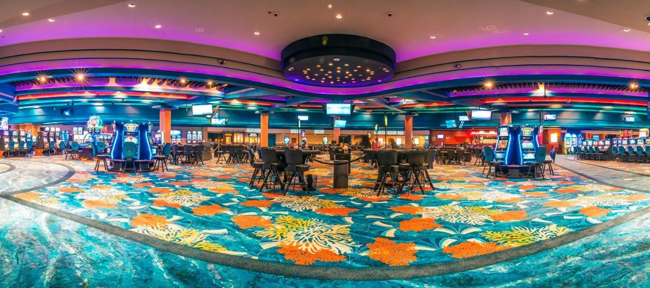 Resort Paragon Casino 3*